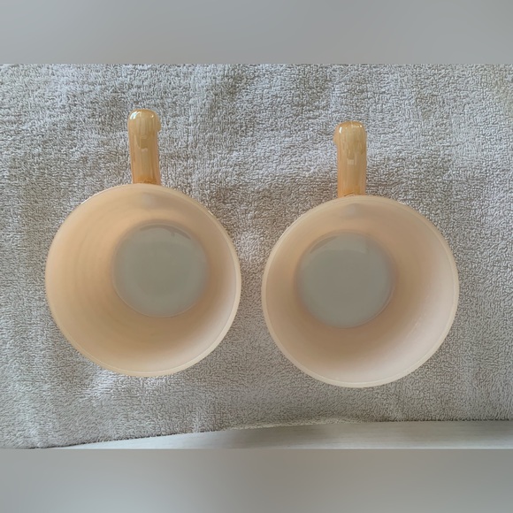 Set of 2 Fire King BeeHive Oven Ware Handle Soup Bowls | Peach Luster | Vintage - Picture 6 of 8